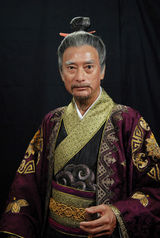 组图：《十五贯》横店热拍 梁冠华甄锡华服美饰