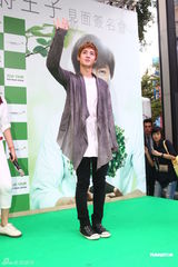 组图：金贤重赴台湾代言产品 亚洲巡演将设台湾站