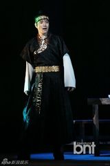 组图：韩星金多贤等出席音乐剧《拥月》记者会