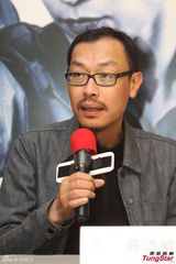 组图：高云翔助阵新剧宣传澄清董璇尚未怀孕