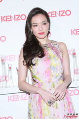 组图：舒淇力撑周星驰不小气 否认被星爷追求