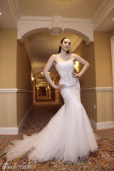 组图：钟丽缇光彩闪耀华鼎奖 拖地长裙雍容华贵