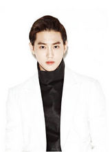 组图：韩团EXO全员正装写真 展英姿帅男魅力