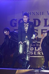 组图：潘玮柏挖坑给吴克群跳 问夜店把妹经验