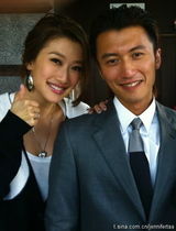 组图：谢婷婷微博自曝家庭照 谢霆锋与儿子可爱