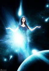 组图：80后导演杨紫婷写真 化身女神开启宝贝计划