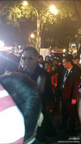 组图：舒淇王家卫现身张震婚礼引骚动