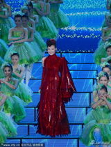 组图：央视春晚备播带 宋祖英独唱《茉莉花》