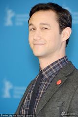 组图：电影《唐璜之瘾》发布会 囧瑟夫变身导演