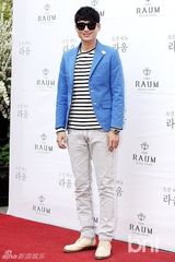 组图：金智友RaymonKim大婚 李志勋等众星道贺