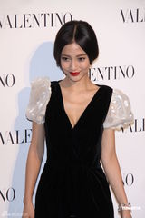 组图：Baby笑称黄晓明肌肉照似PS 陈妍希性感