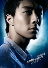 组图：《绝命航班》海报曝光 绯闻男孩变身机长