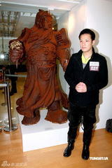 幻灯组图：丁子高情人节陪家人 杨千嬅虎年暂不添丁