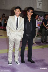 组图：张艾嘉获颁演艺荣誉院士 李心洁刘若英捧场