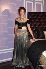 组图：徐子淇分享女儿趣事 有意举家看球赛