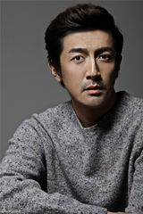 组图：张鲁一时尚写真彰显颓男胡茬魅力