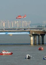 韩电视台全程直播男子投江自尽引争议