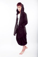 组图：李易峰新写真忧郁内敛显成熟