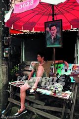 高清图：陆毅鲍蕾全新写真 携女出镜大秀幸福生活