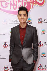 组图：赌王数百万支持太太 何超莲吴克羣献艺