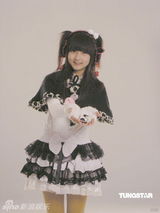 高清组图：萝莉歌手许雅涵拍写真娇俏可爱