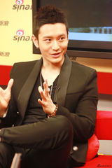 组图：黄晓明邓超佟大为做客聊《中国合伙人》