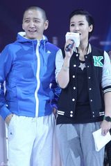 组图：时尚妆点明星运动会 名人变身运动达人