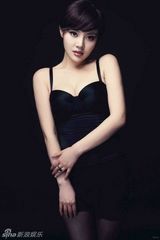 组图：徐冬冬拍黑色蕾丝内衣写真秀性感唯美