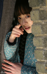 组图：《小姨多鹤》孙俪眼神飚戏展现独特魅力