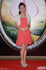 组图：港姐举行第一轮面试 候选佳丽水平参差