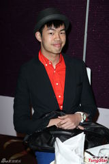 组图：隋棠助阵《犀利人妻》庆功期待续集