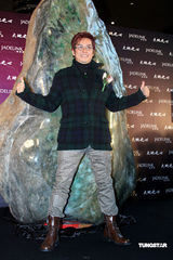 幻灯:谭咏麟欲嫁“大地之心” 2.8亿翡翠招婿