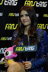 组图：《吸血鬼日记》女主角妮娜杜波夫专访