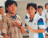 组图：细数影坛40载女星清纯校服造型