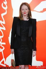 组图：《到达月球》首映 导演布鲁诺绅士亮相