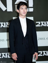 组图：电影《高地战》首映 高修帅气金玉彬抢眼