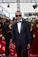 组图：第65届电视艾美奖红毯明星