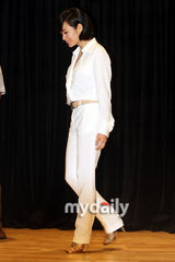 幻灯图：金惠秀出席MBC《金惠秀的W》发布会 