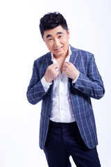 组图：周德华年度大片曝光 绽放初冬时尚