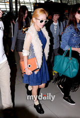 组图：神起SJ少时等SM家族赴印尼开唱亮相机场