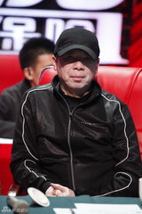 组图：冯小刚录《我要上春晚》 不谈春晚赞董卿