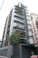 组图：知名设计师黄淑琦坠楼身亡 地点图曝光