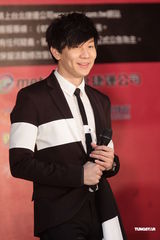 组图：林俊杰大方对Hebe示爱 为其写歌盼有合作