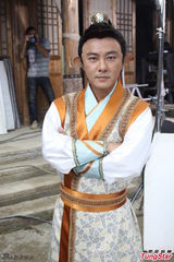 组图：张卫健新戏《隋唐》招风耳成亮点