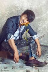 组图：郭晓冬兔年杂志封面曝光 变身花样美男