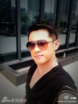 组图：高昊微博海量搞怪照盘点 耍宝快乐人生