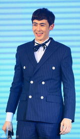 组图：《一又二分之一》发布会 尼坤现身引尖叫