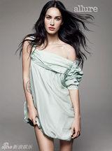 幻灯：梅根-福克斯登封面 素颜也美艳