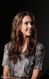 杰西卡-阿尔芭和伊娃-朗格利亚等明星合拍写真(图)