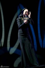 组图：电影《私人订制》发布会 冯小刚葛优出席